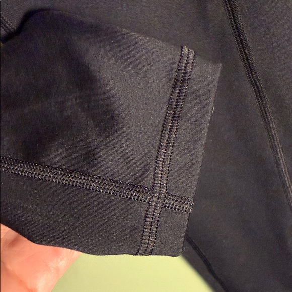 Victoria's Secret Black Leggings 8 - Picture 5 of 7